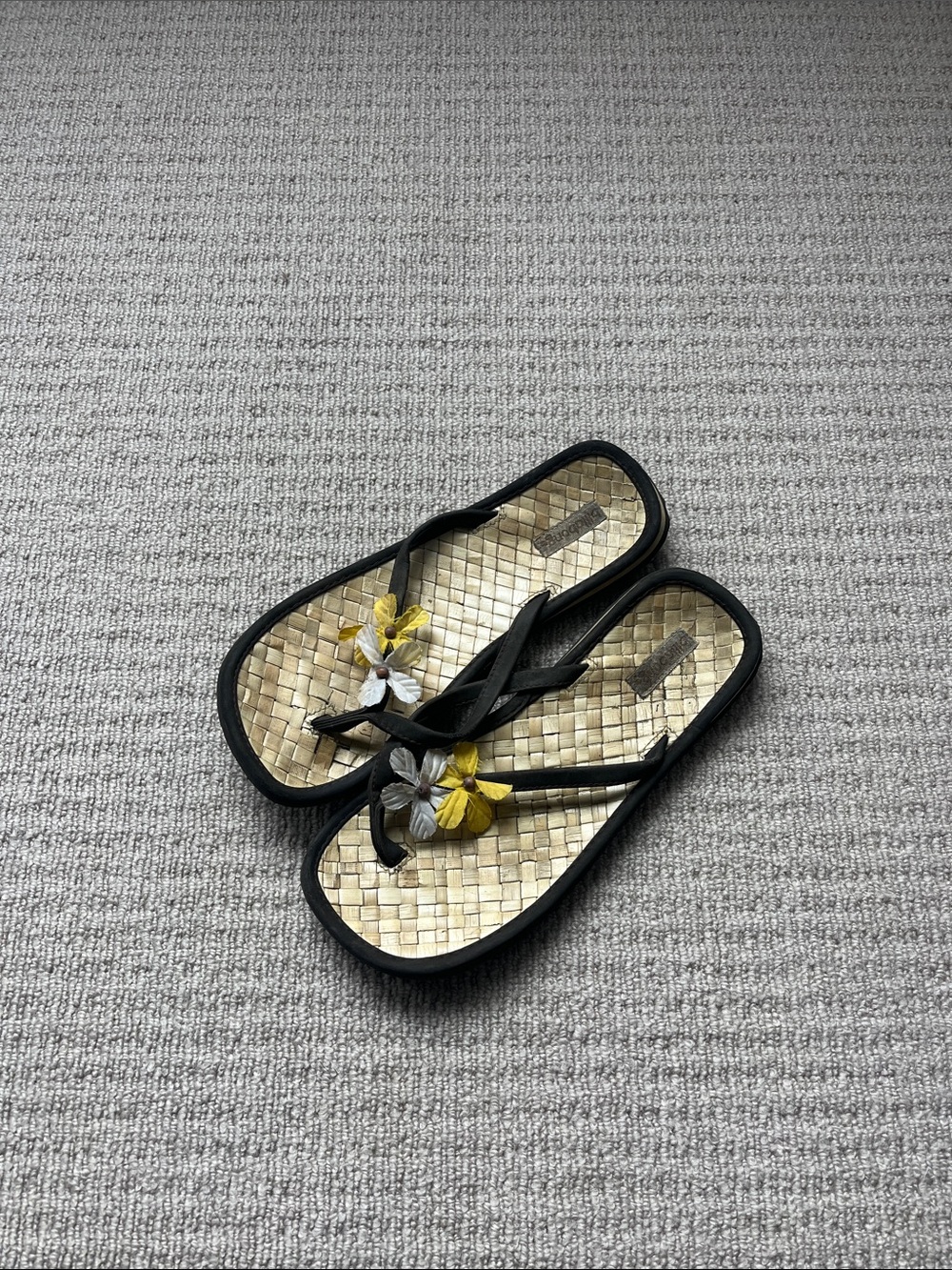 Billabong Y2K Beachy Floral Flipflops